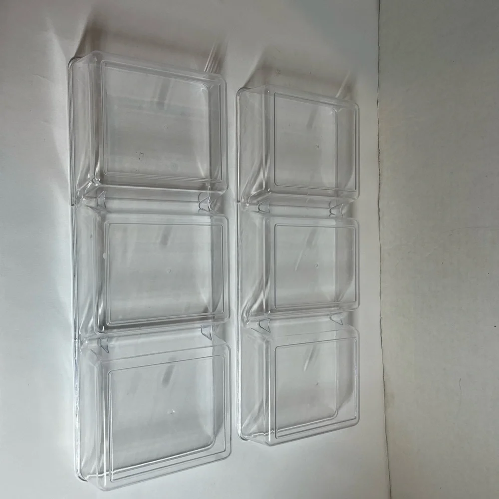 PAIR OF 3 SQUARE CUBE HEAVY PLASTIC TRAYS (MINT CONDITION)